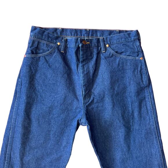 Wrangler Men's Relaxed Jeans - Blue - Picture 2 of 5